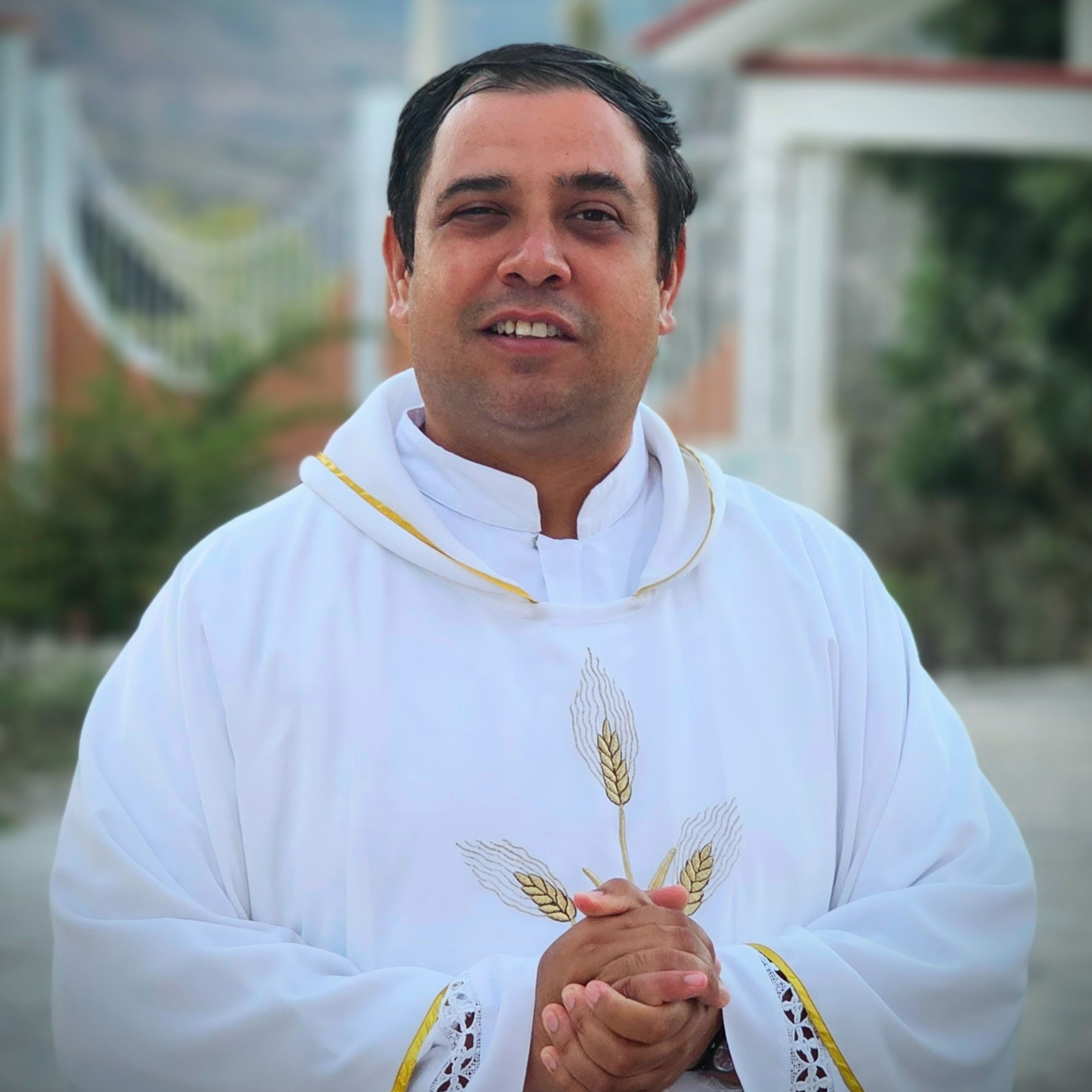 Padre José Arturo López Cornejo cover art