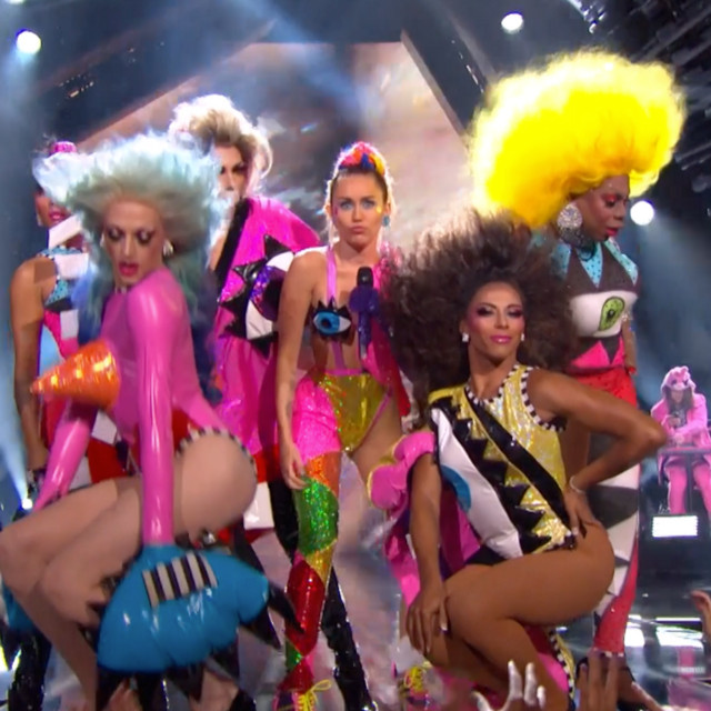 Dooo It! - Live at the 2015 MTV VMAs