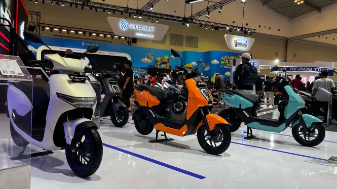 Berita Subsidi Motor Listrik Indonesia: Penjualan Turun Tajam Saat Pembeli Terus Menunggu