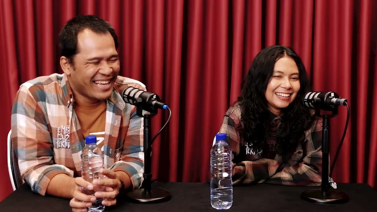 NGOBROL SAMA FILMMAKER SUAMI ISTRI PALING KEREN SE-INDONESIA | CINE CRIB PODCAST VOL. 36 cover art