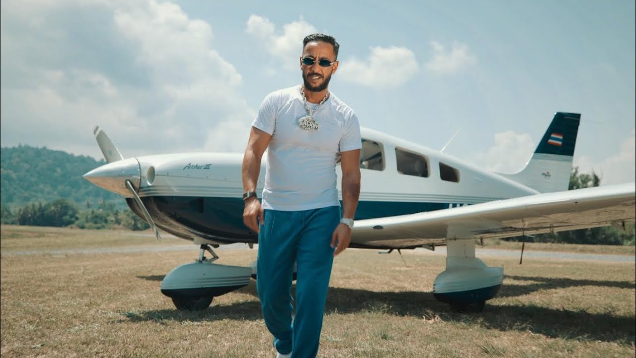 LACRIM - LOSE CONTROL (CLIP OFFICIEL) cover art