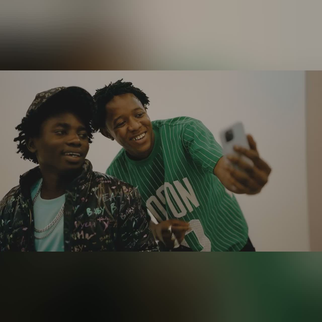 MAKAMANDA - KININJA (Official Video) cover art