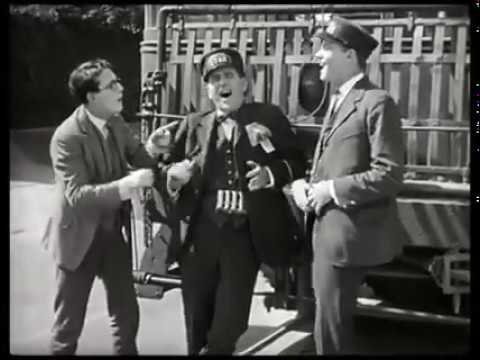 Very funny clip aik bar zaroor deky cover art