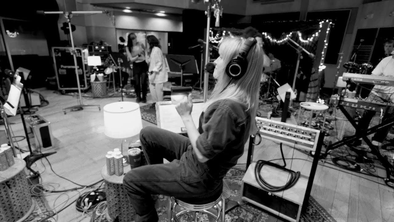 Paramore - Burning Down the House (Behind The Scenes) cover art