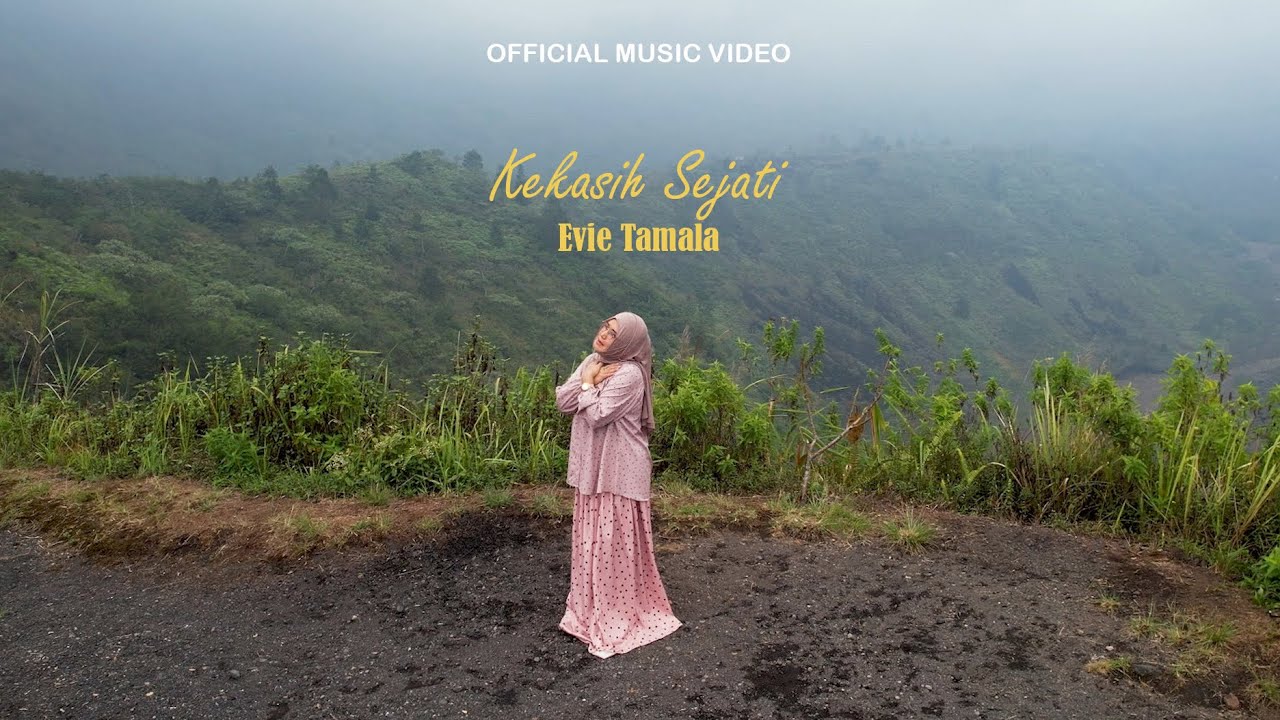 Evie Tamala-"KEKASIH SEJATI" (Official Music Video) cover art