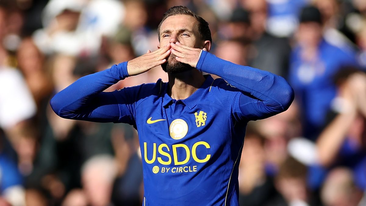Jordan Henderson gesture that surprised Chelsea fans and upset Liverpool supporters