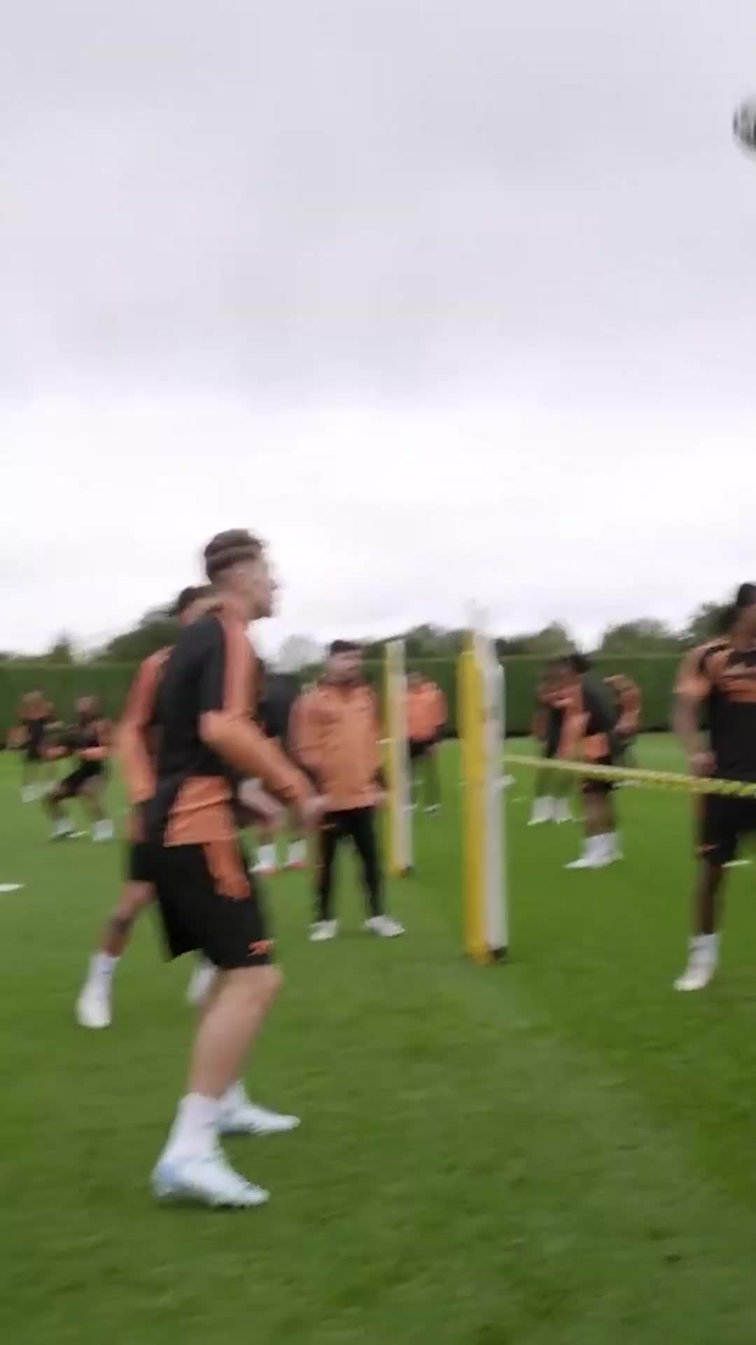 Rice and Gabriel Magalhães enjoy head tennis ahead of Everton clash